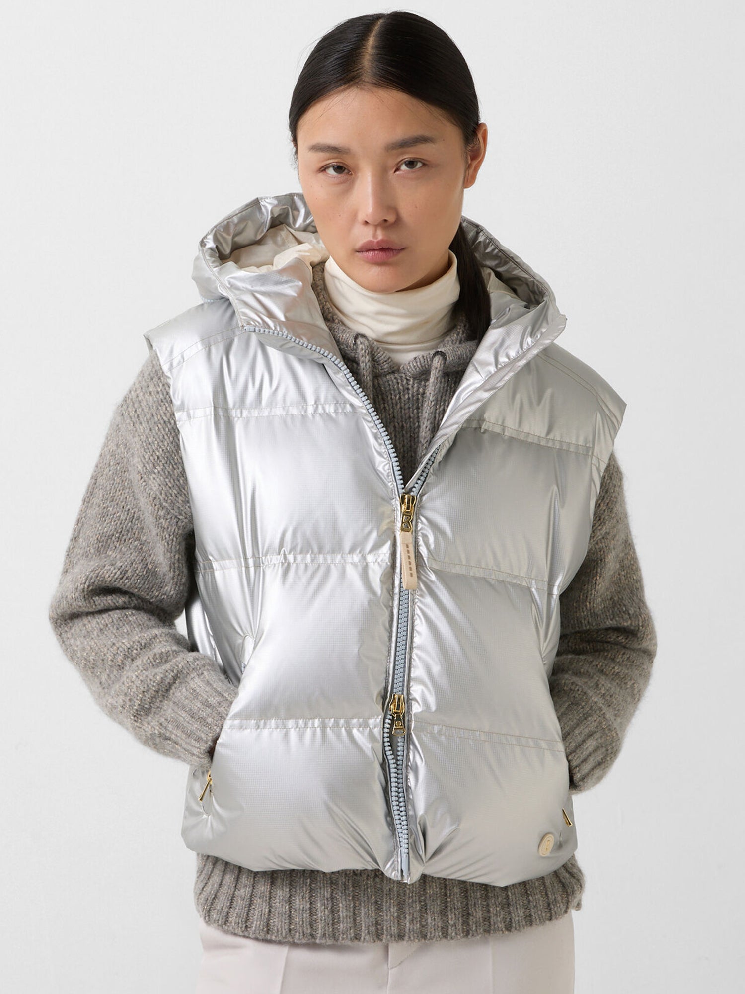 Livy Metallic Down Ski Vest – Gorsuch