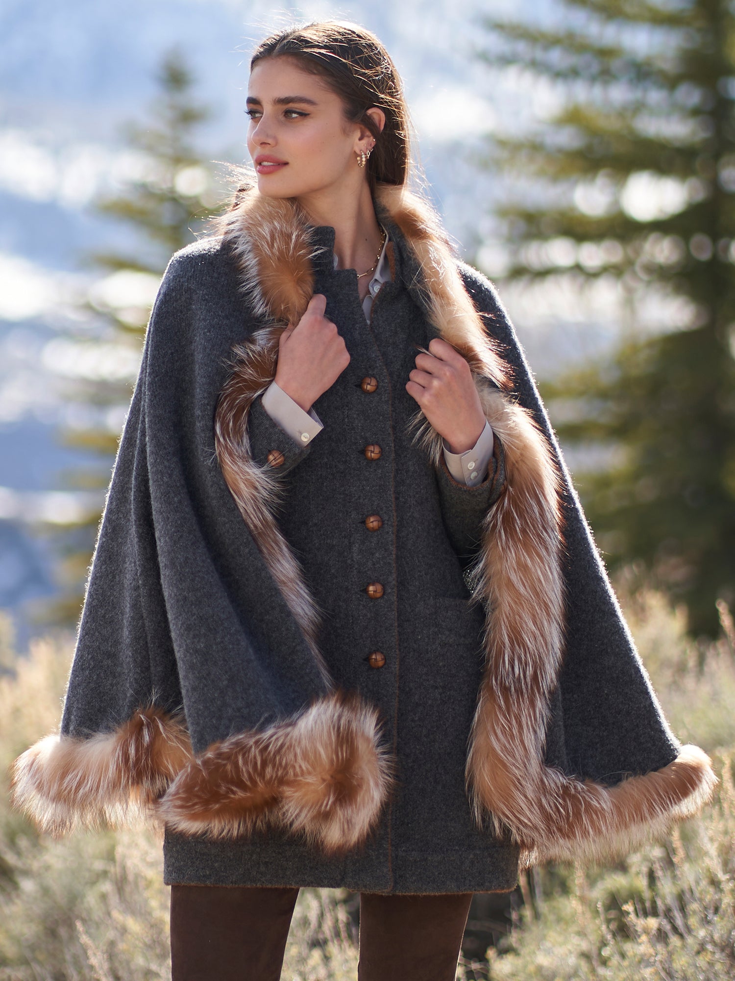 Maison Izard Cape Femme Laine Wool Poncho Cape Ludeto Striped Cape