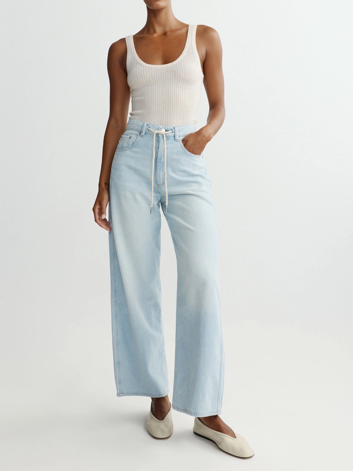 LIGHT BLUE DENIM