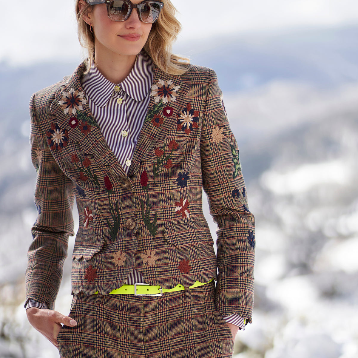 Mina Scallop Plaid Embroidered Blazer – Gorsuch