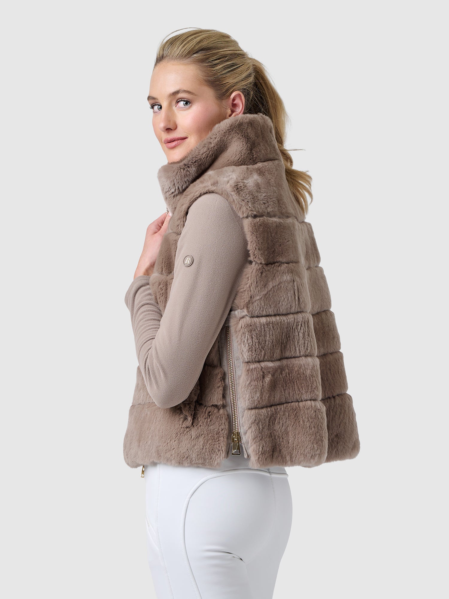 TAUPE