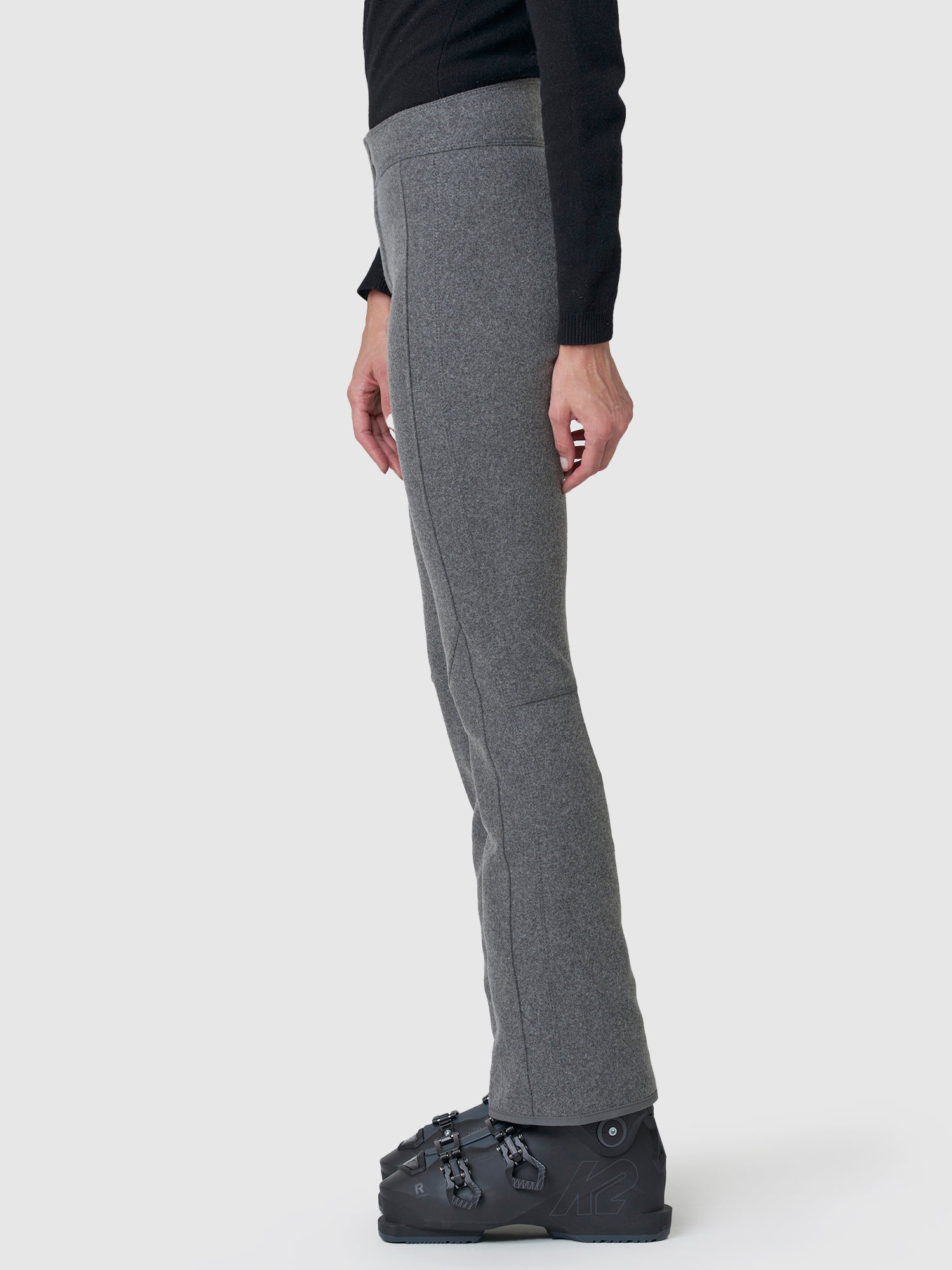 FLANNEL GREY