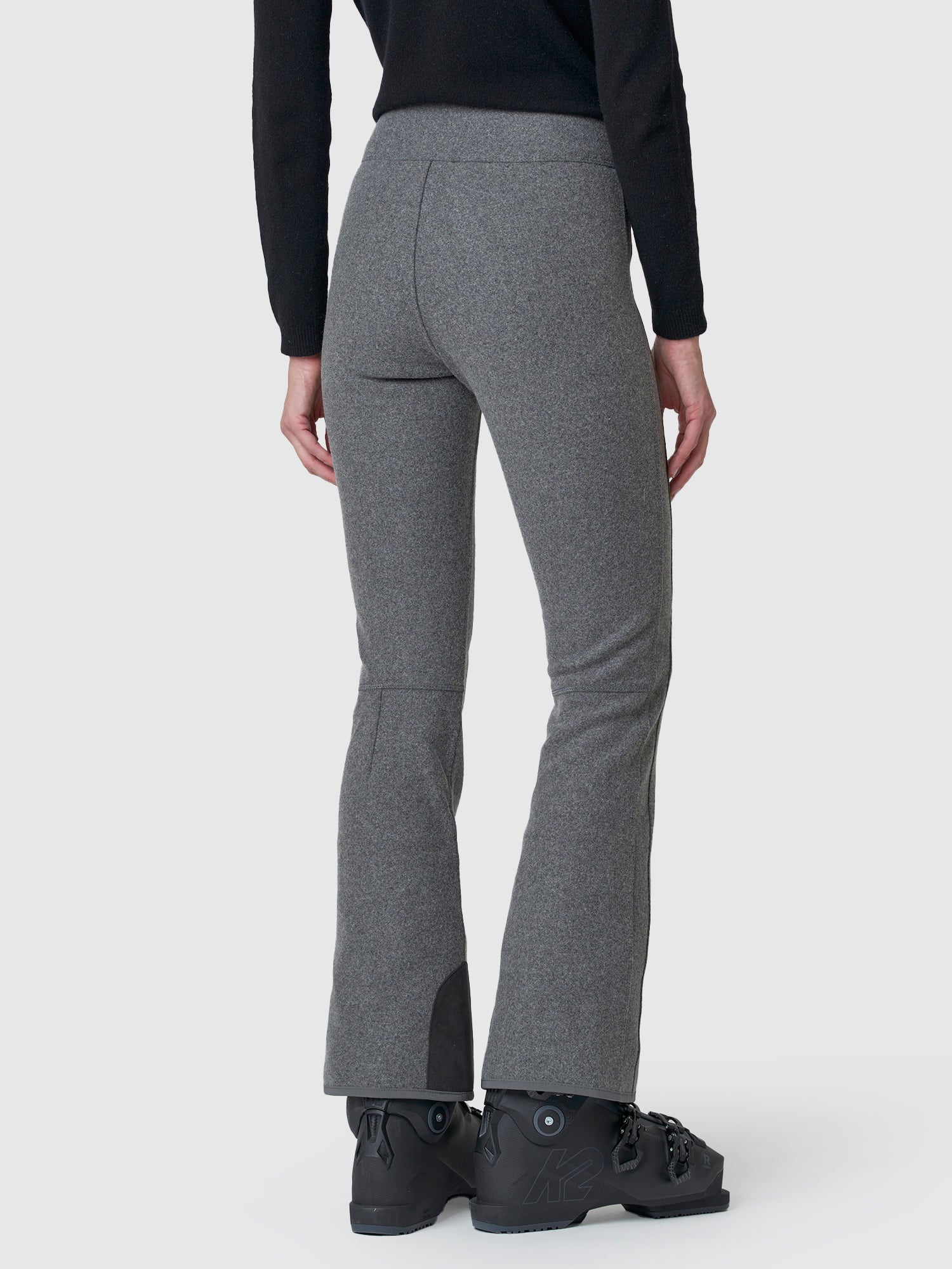 FLANNEL GREY