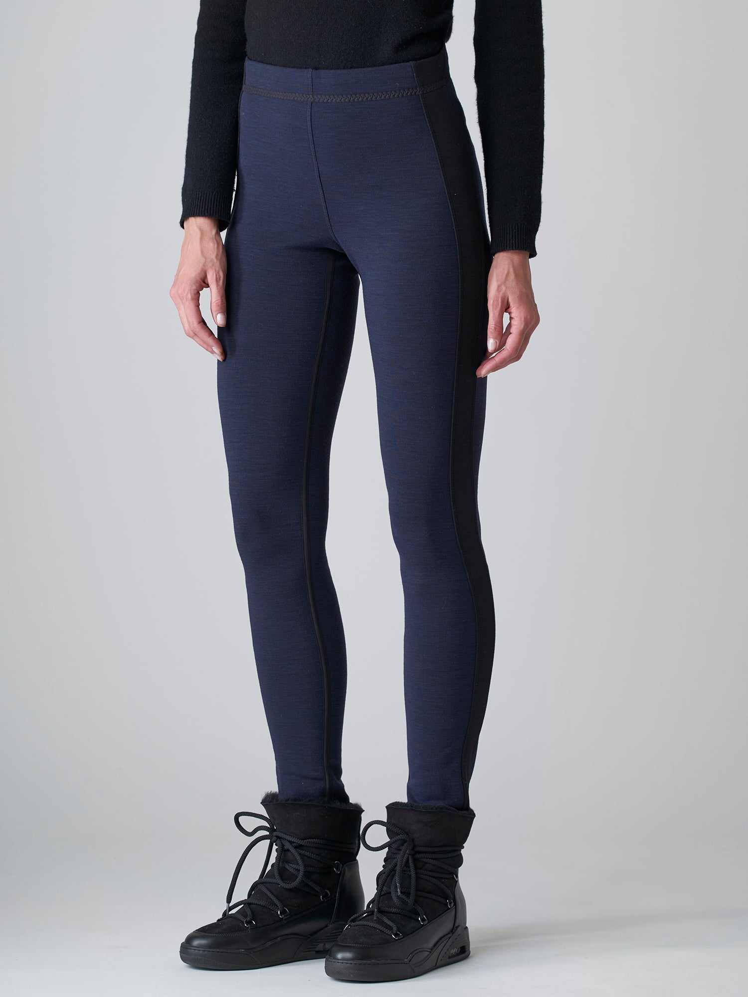 MIDNIGHT/BLACK