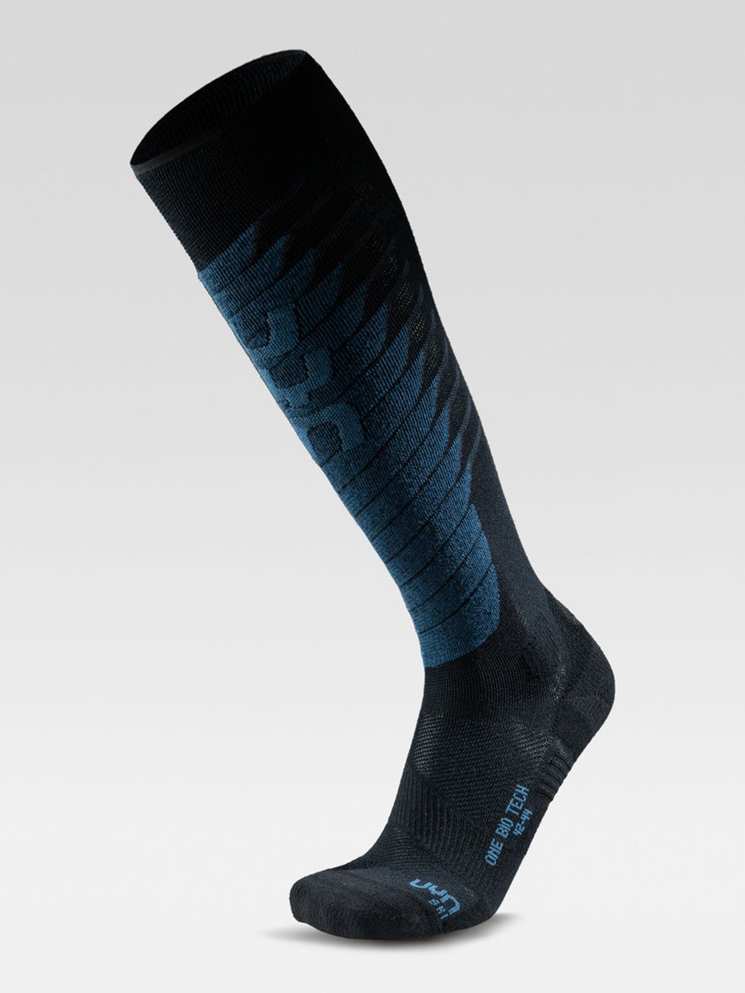 BLACK/BLUE