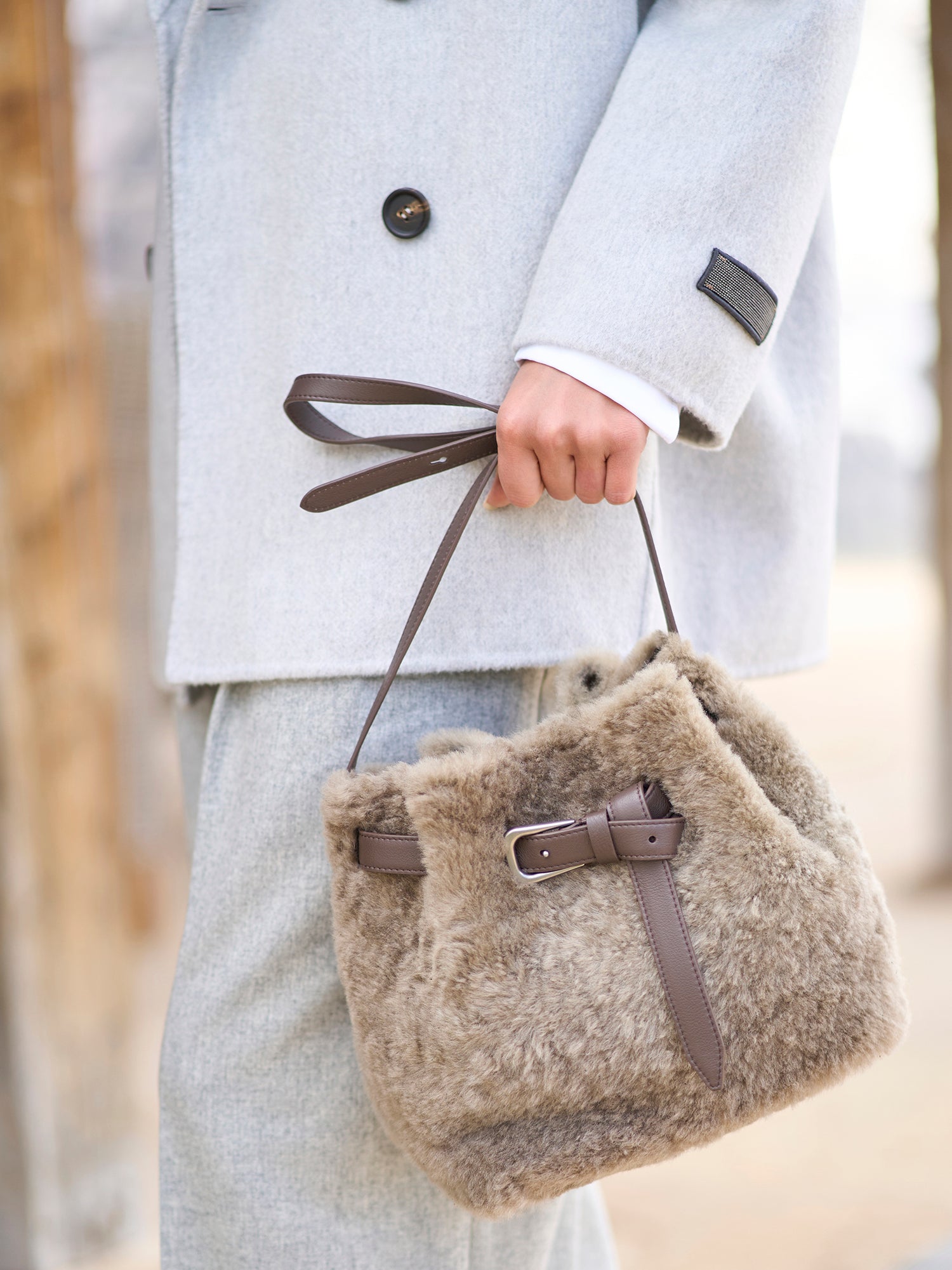 Shearling Bucket Bag – Gorsuch
