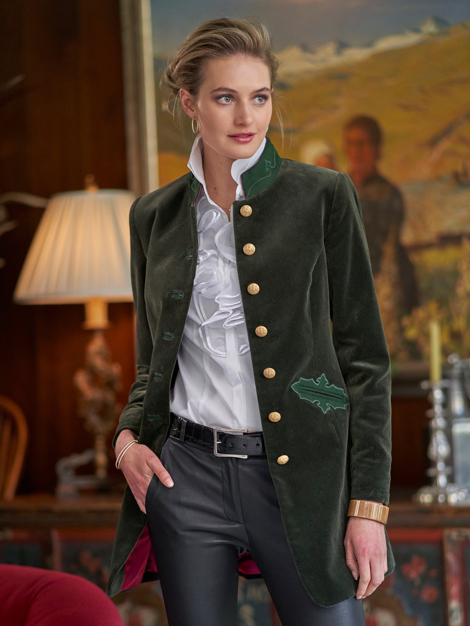 GREEN