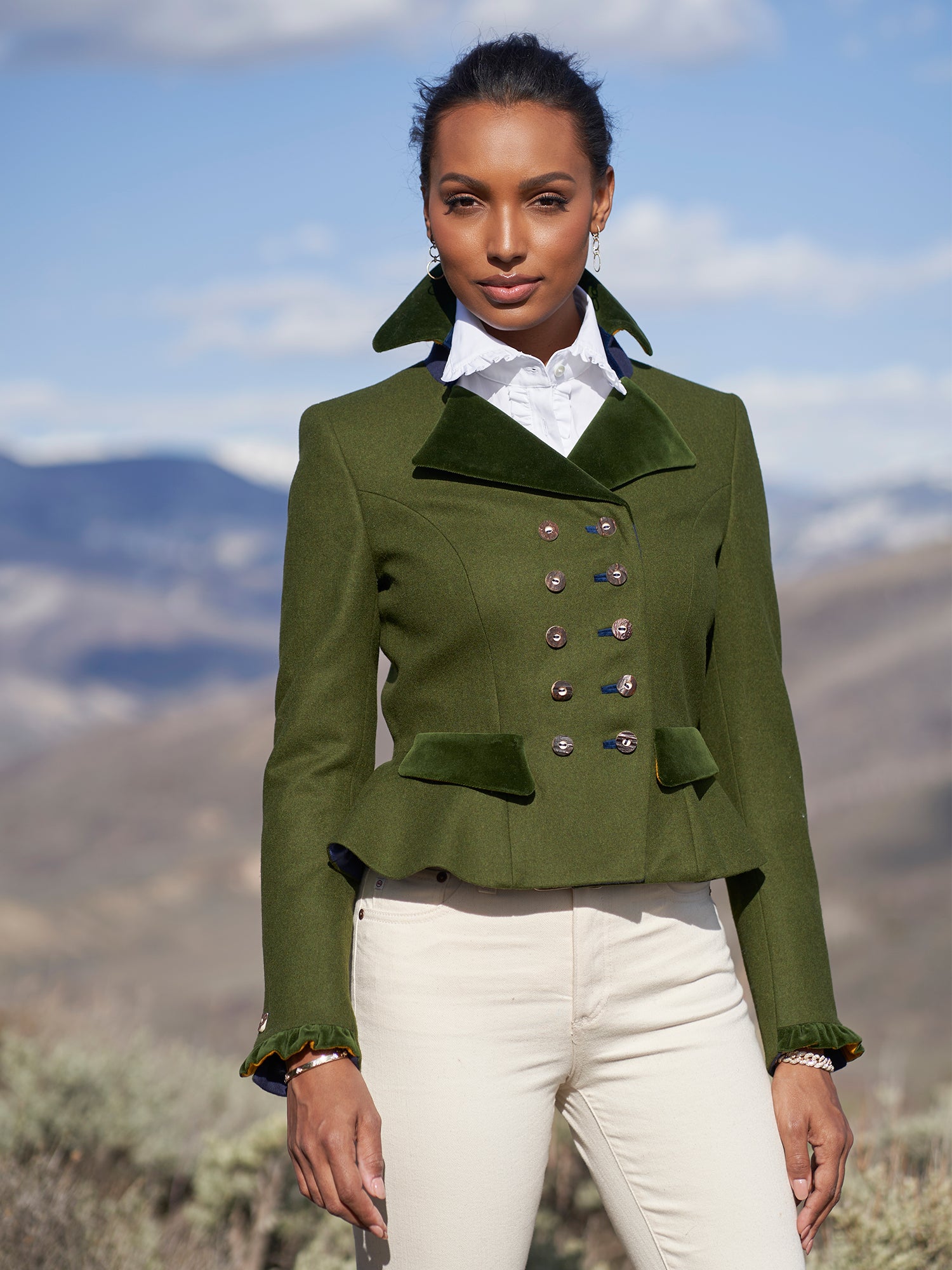 GREEN