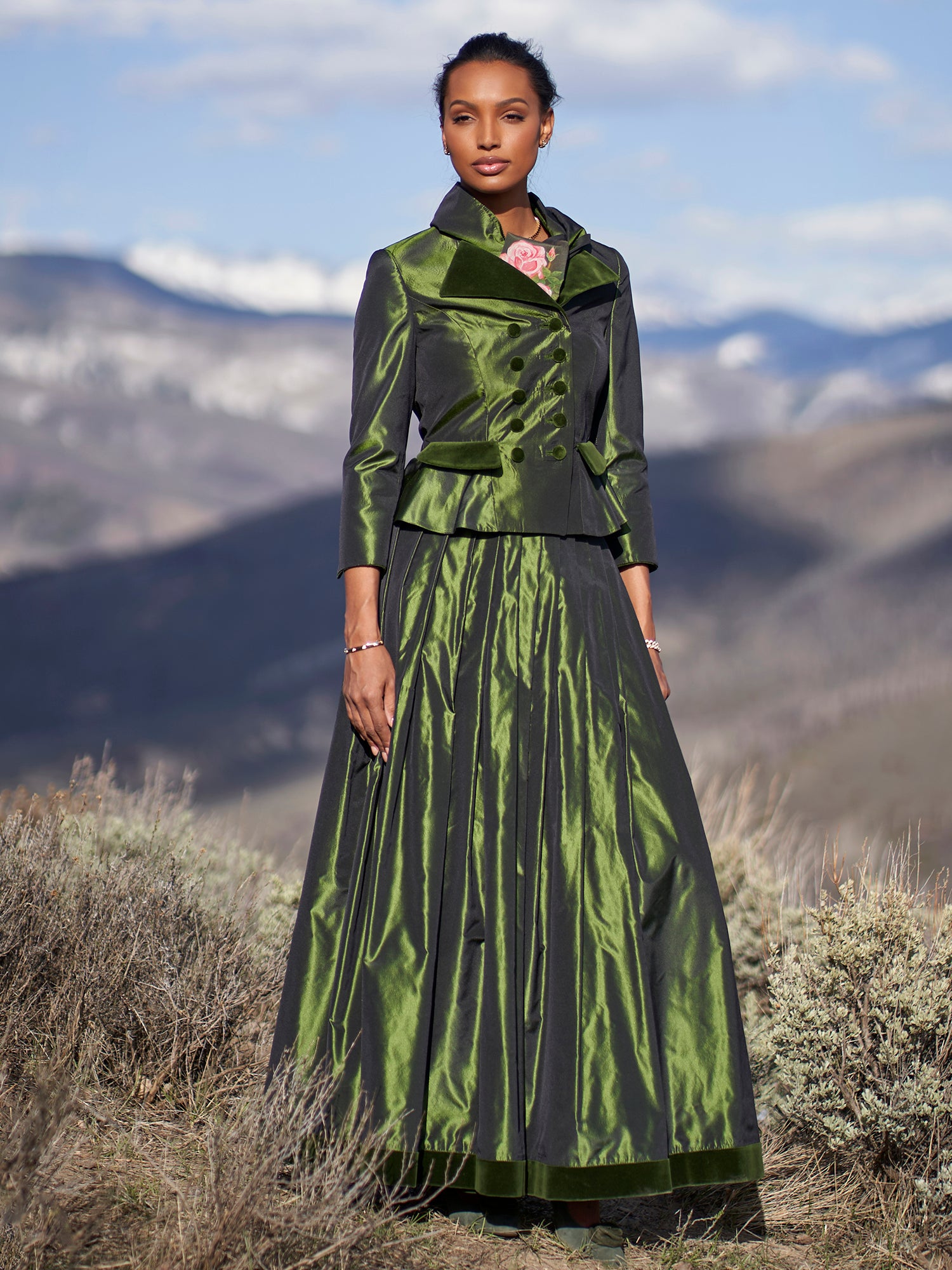GREEN