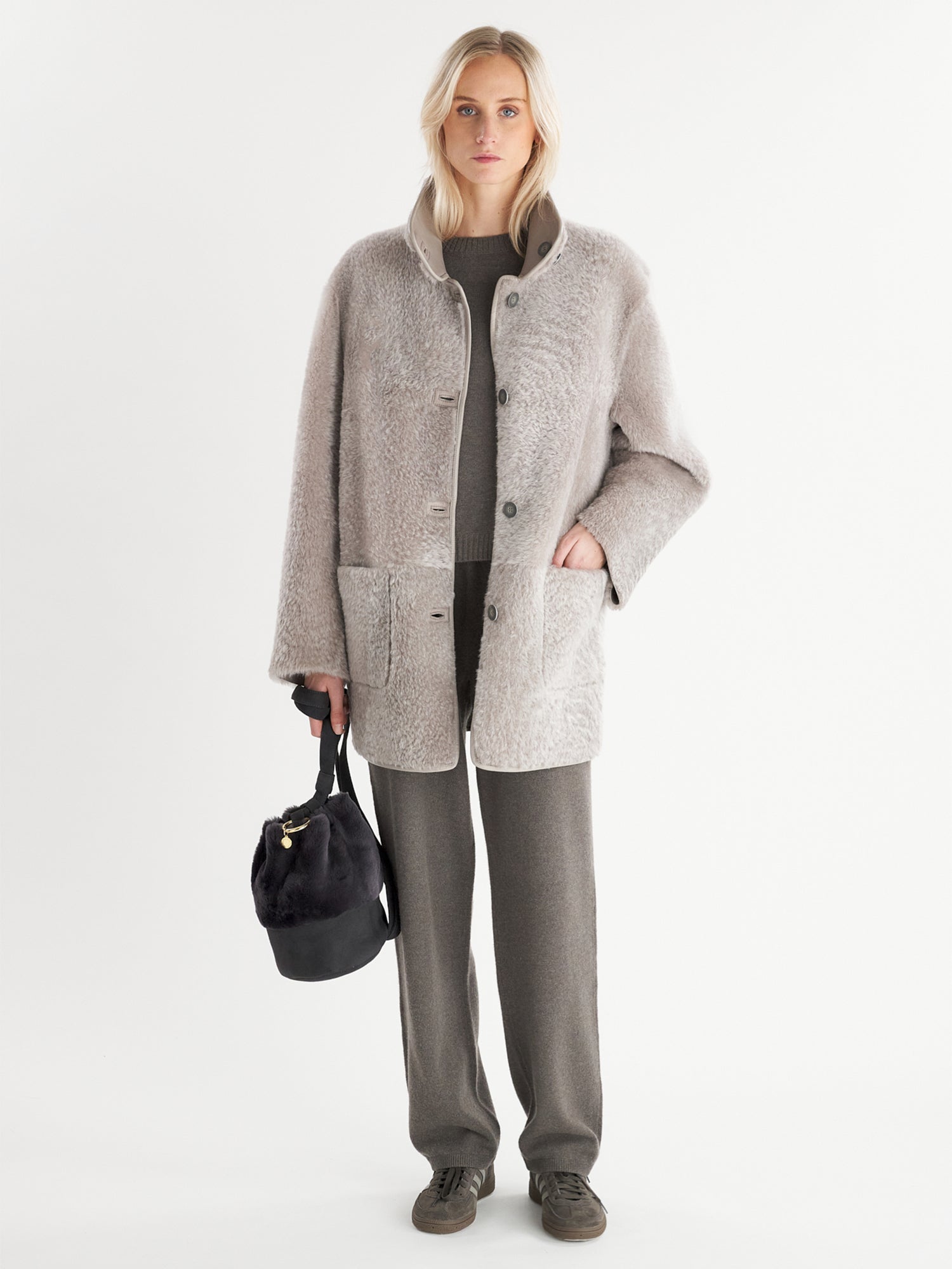 TAUPE