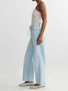 LIGHT BLUE DENIM