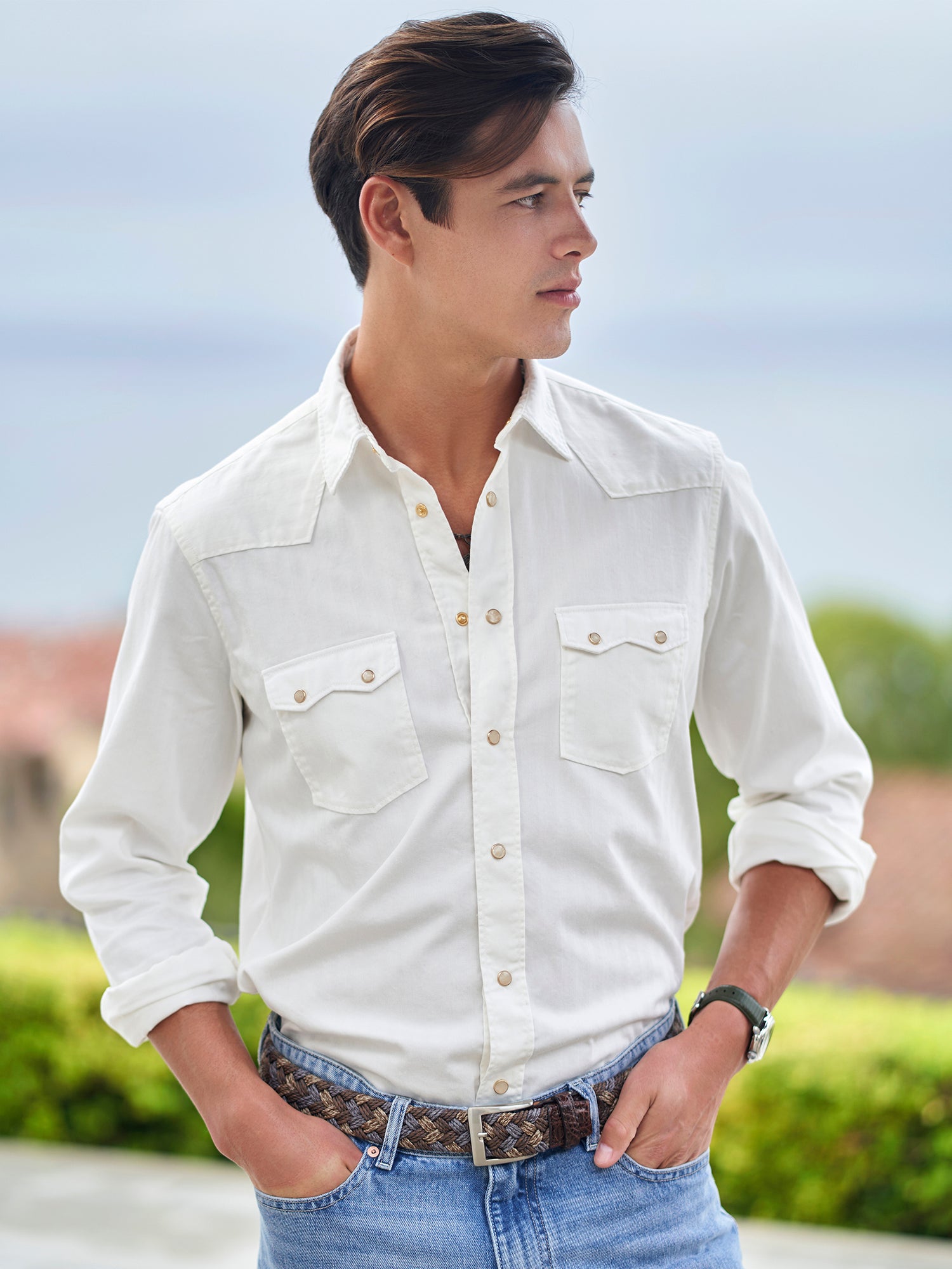 KHAKI