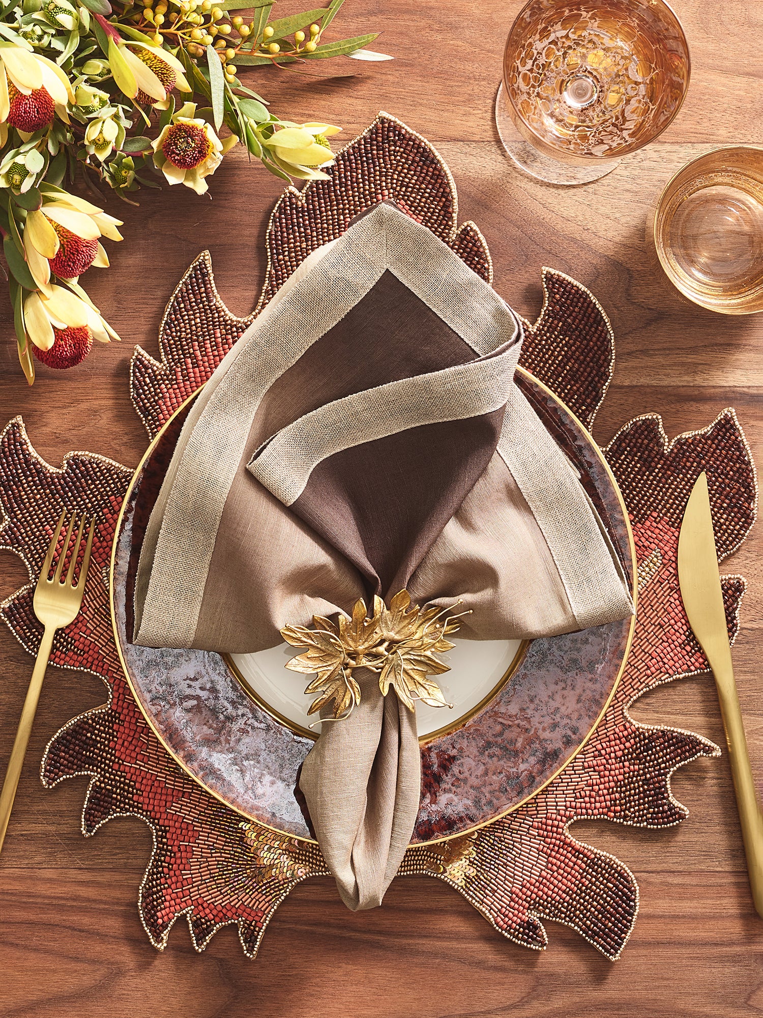 TAUPE/BROWN