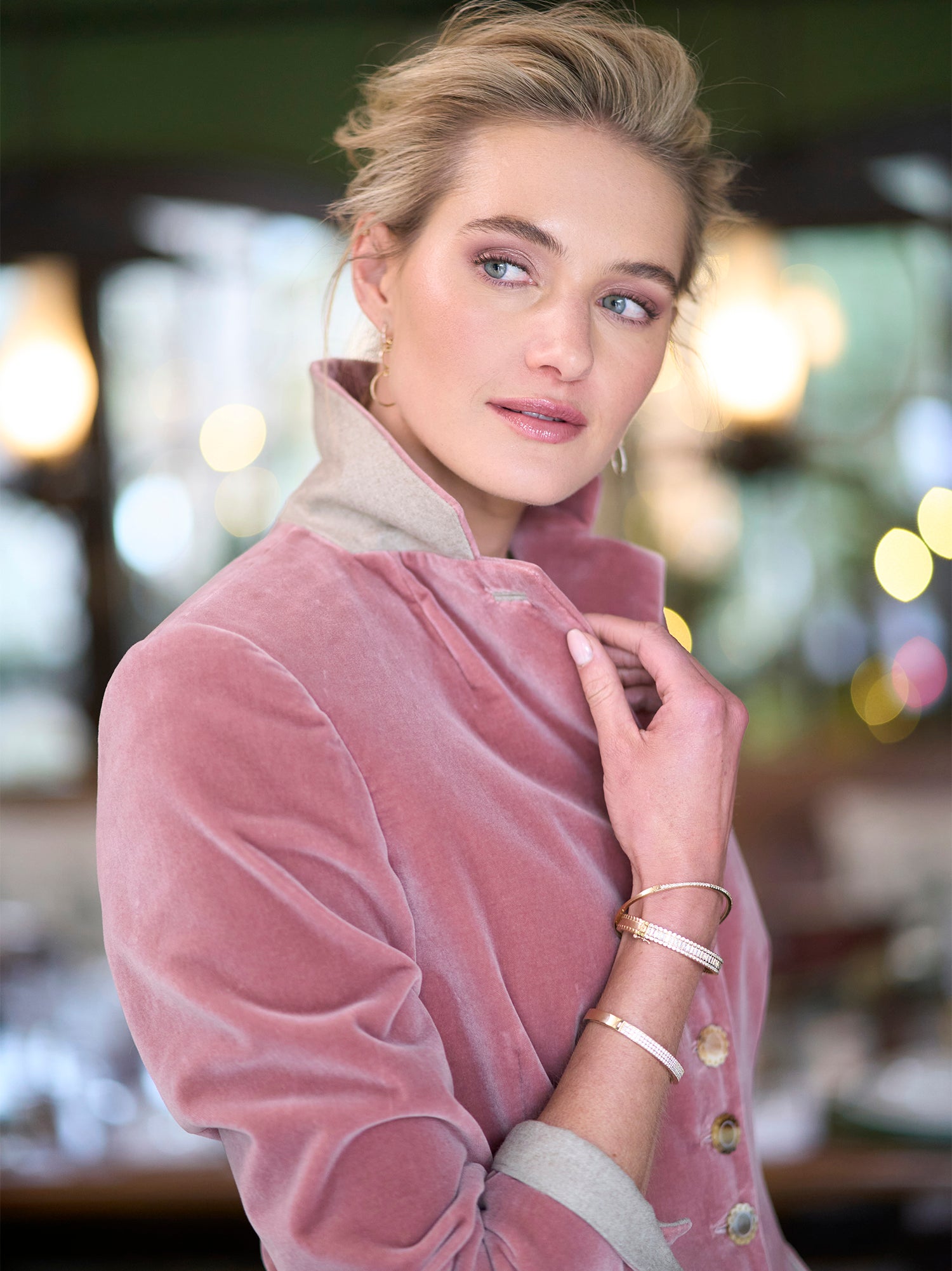 Lara Velvet Jacket – Gorsuch
