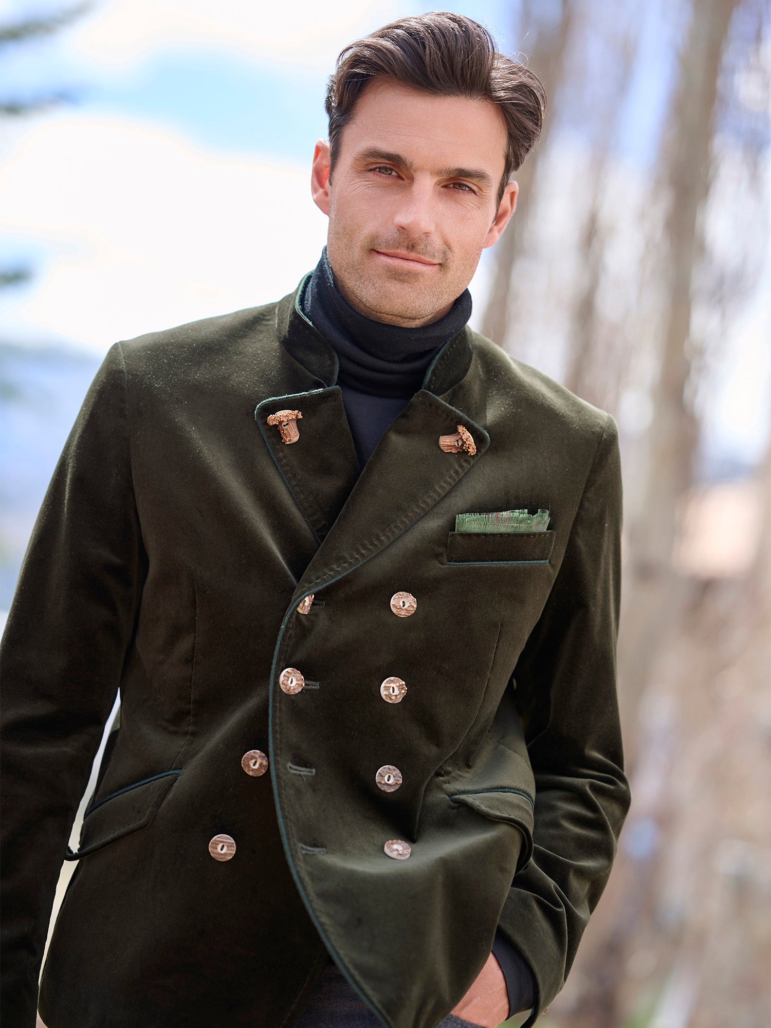 DARK GREEN
