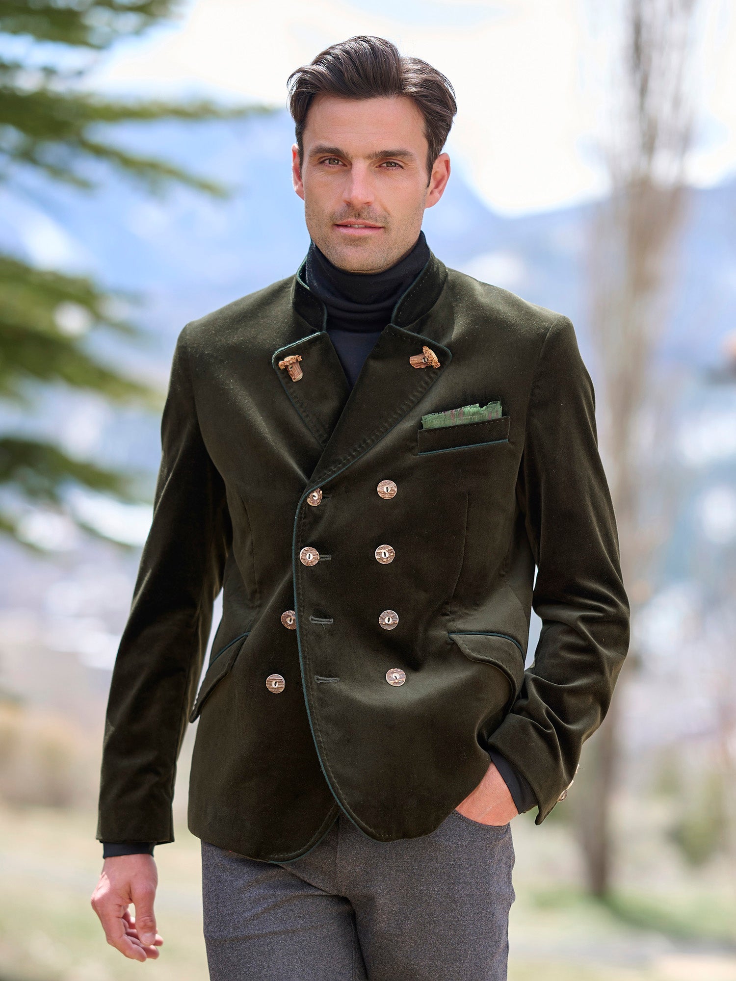DARK GREEN