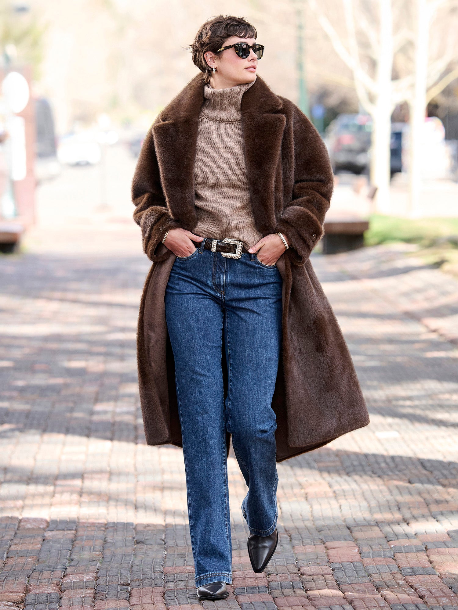 Ardelis Long Faux Fur Coat – Gorsuch