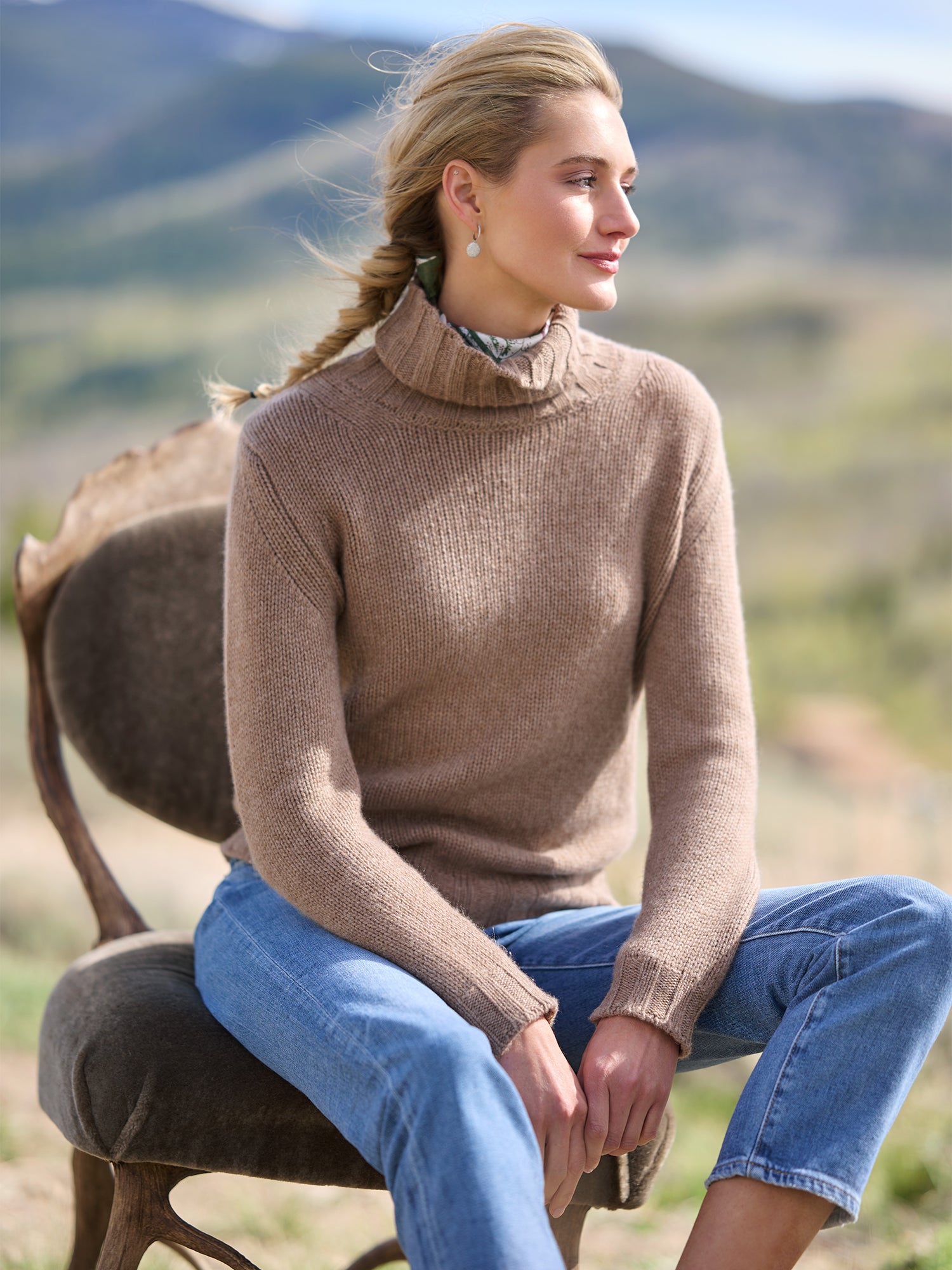 Alberti Cashmere Turtleneck Sweater – Gorsuch