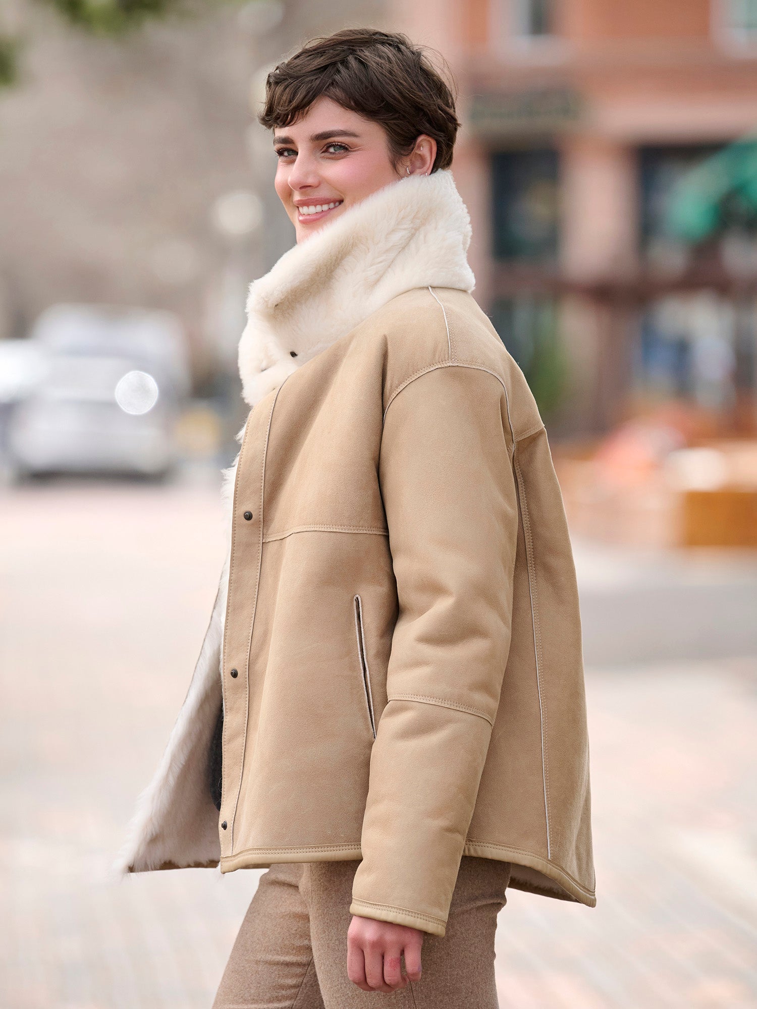 ALP06_FRAU_DOLLY_CAMEL_016-114