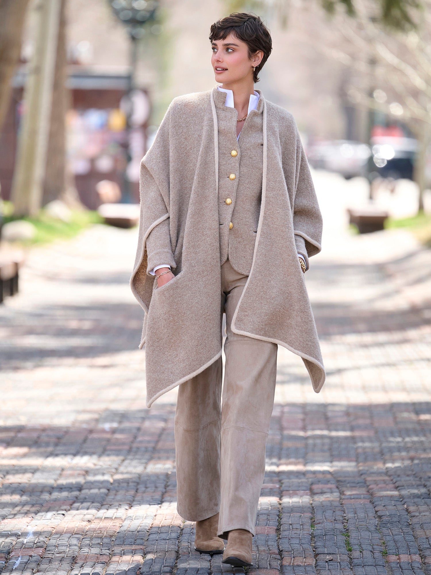 Laney Soft Wool Cape – Gorsuch