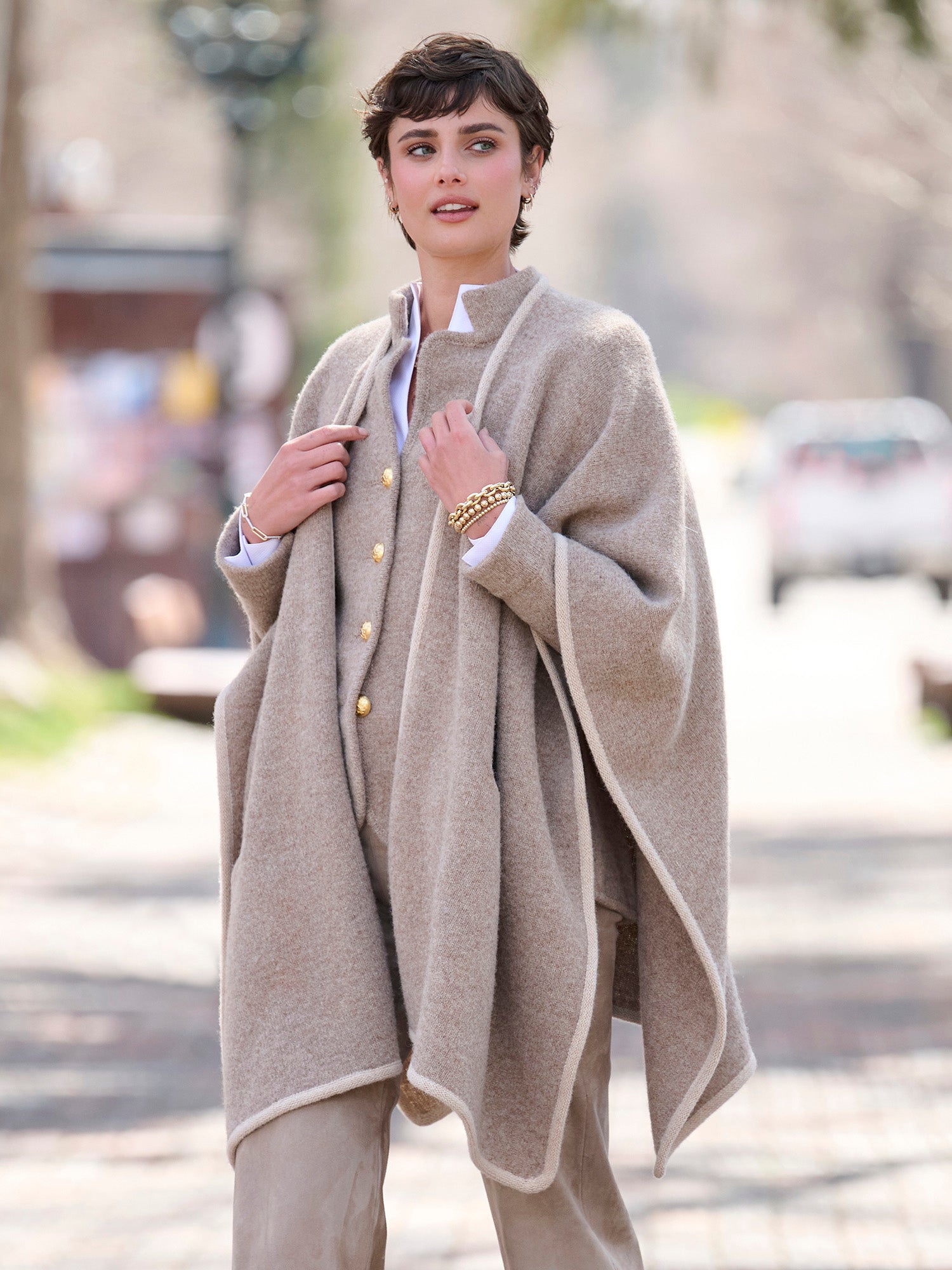 Laney Soft Wool Cape – Gorsuch