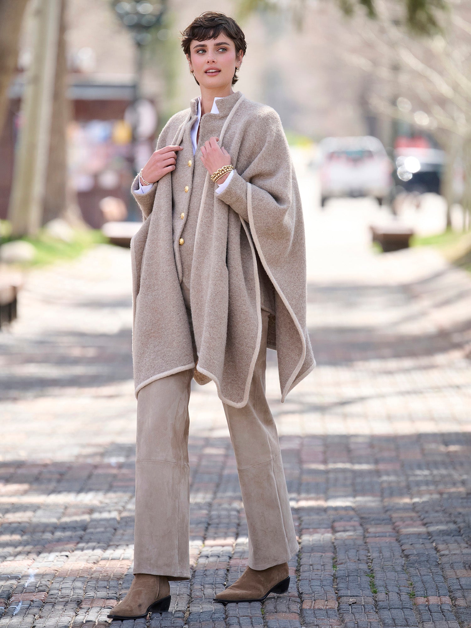 Laney Soft Wool Cape – Gorsuch