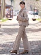 TAUPE