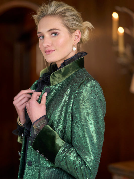 GREEN