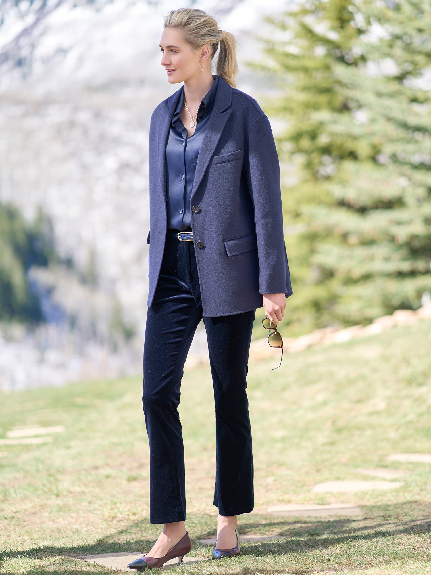 NAVY/GOLD