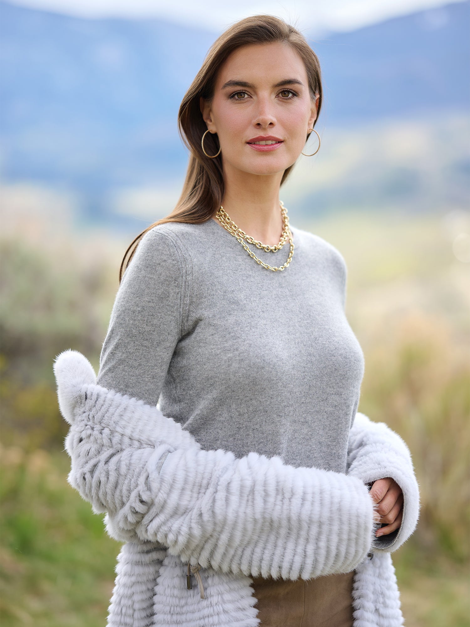 MEDIUM GREY