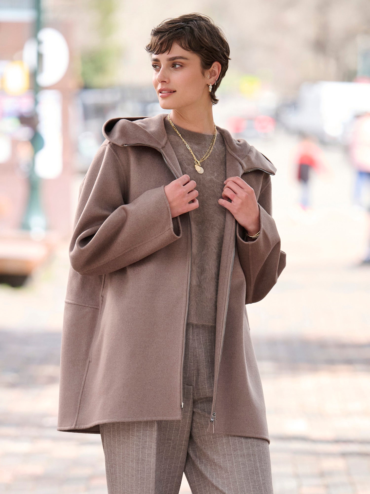 TAUPE