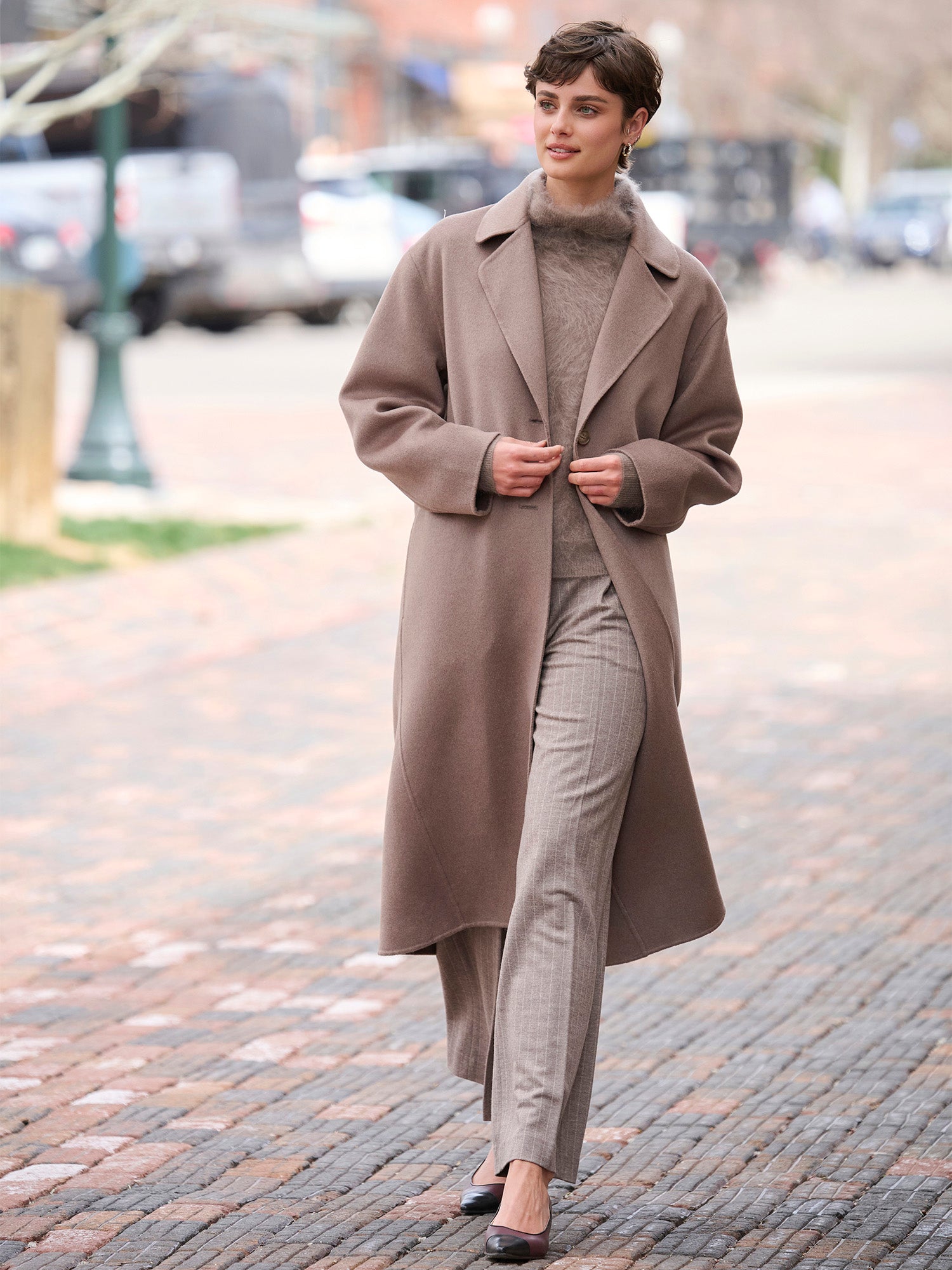 TAUPE