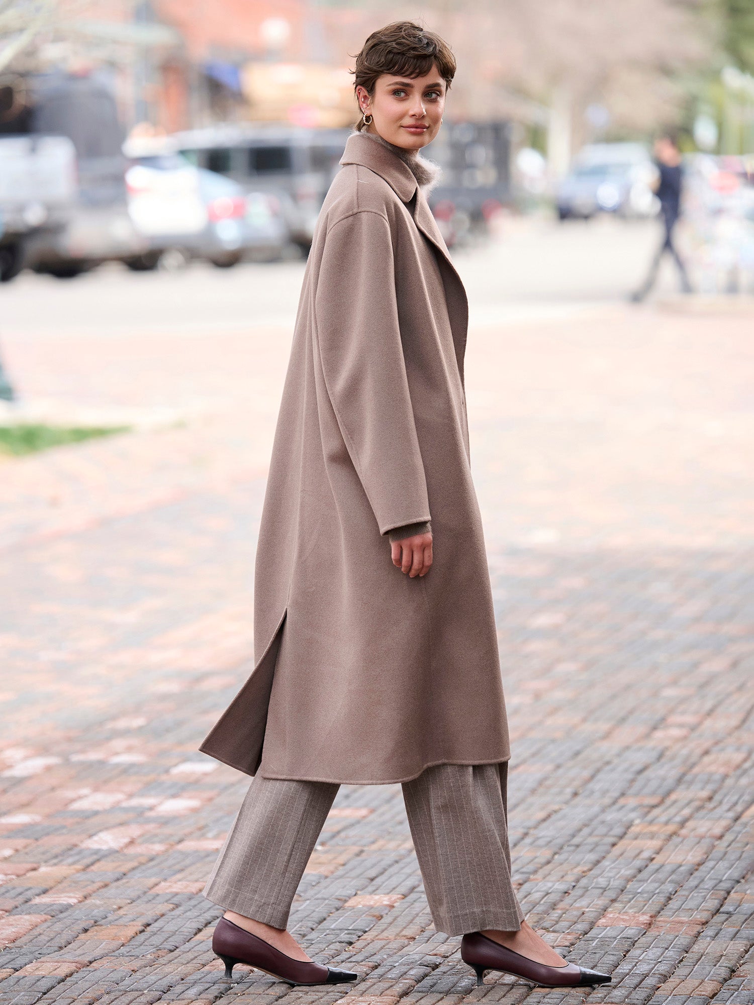 TAUPE