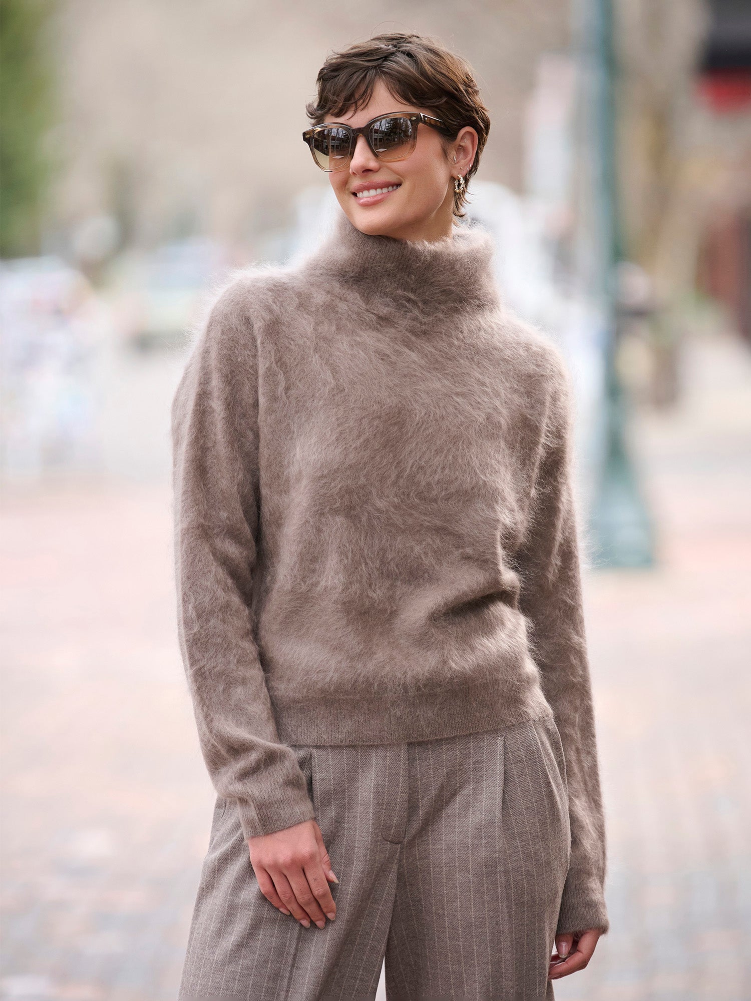 TAUPE