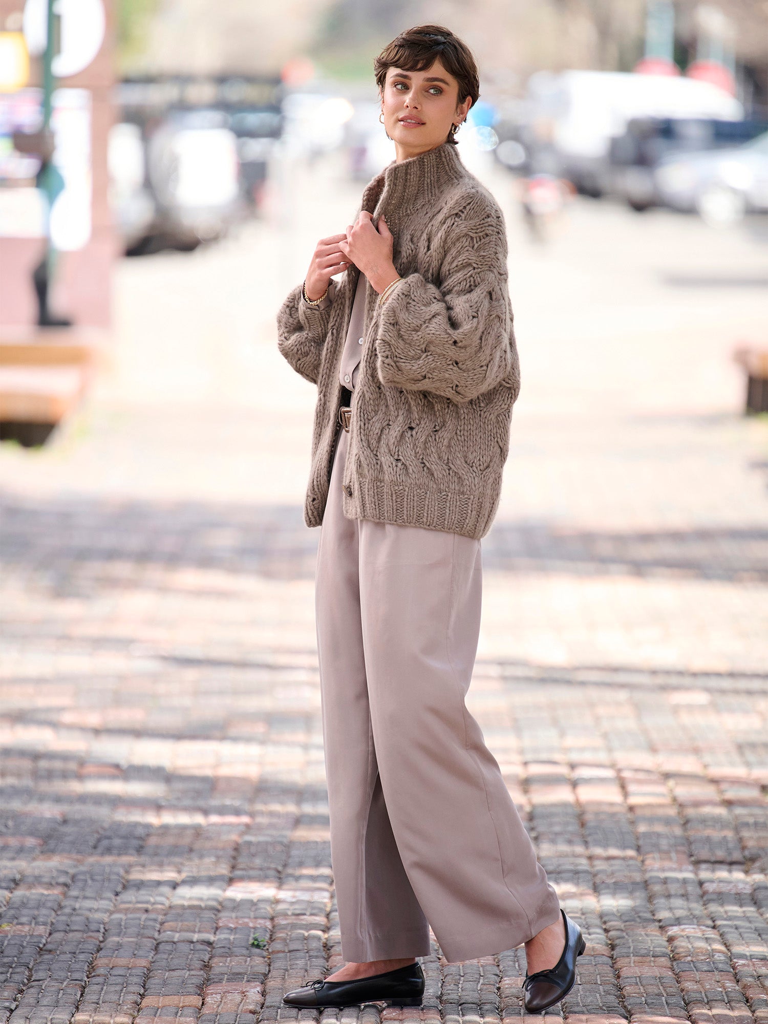 TAUPE