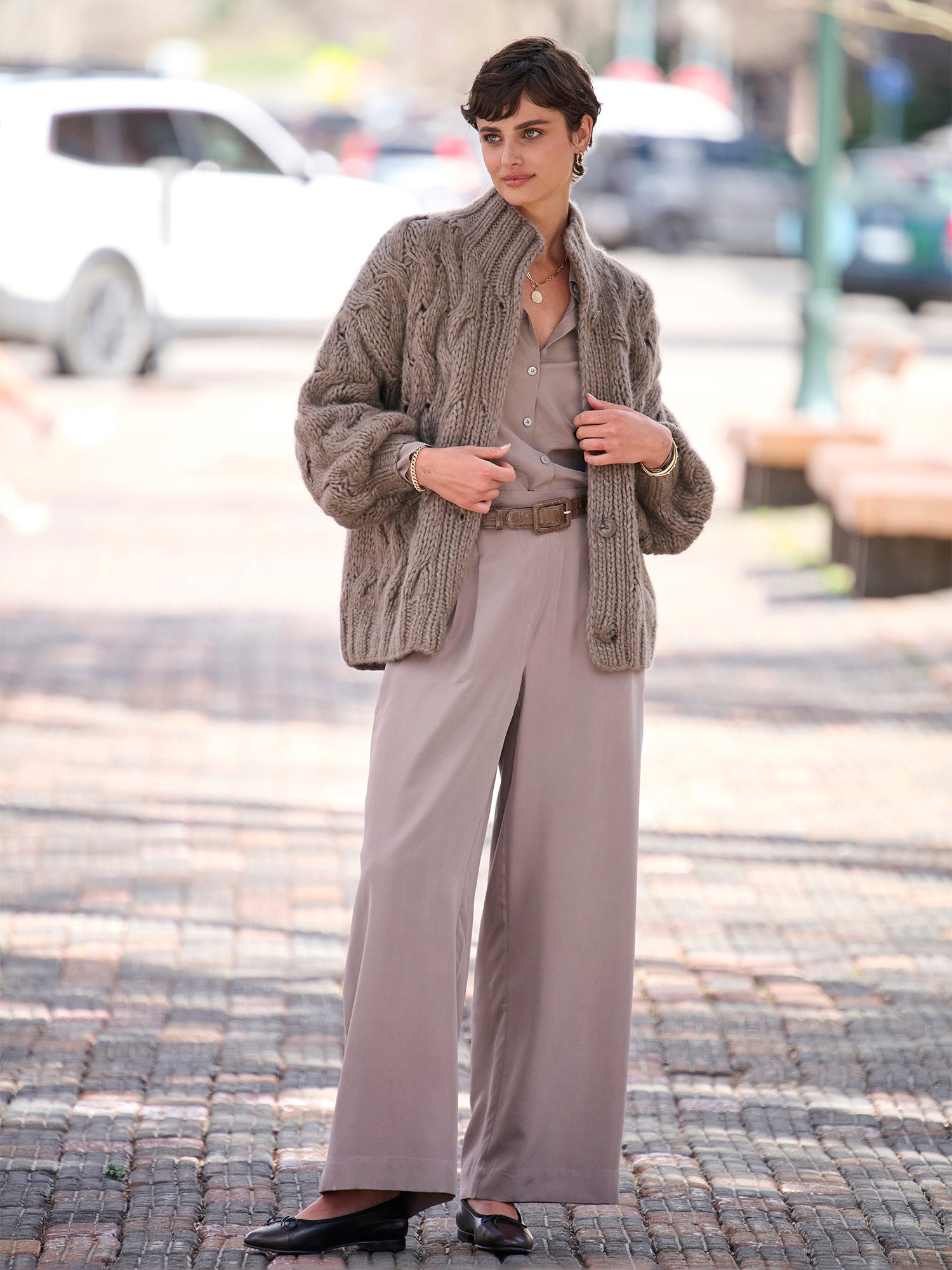 TAUPE