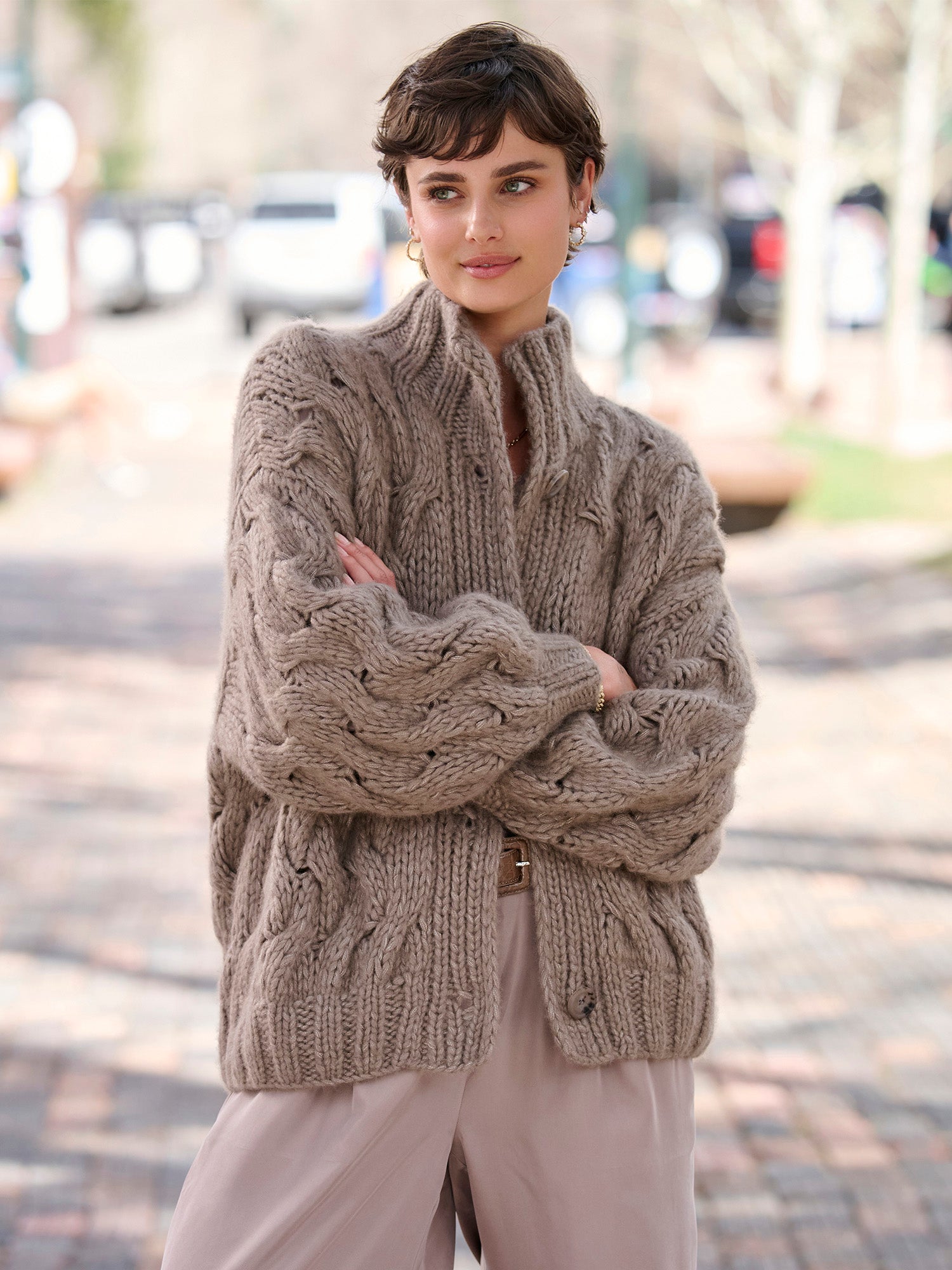 TAUPE