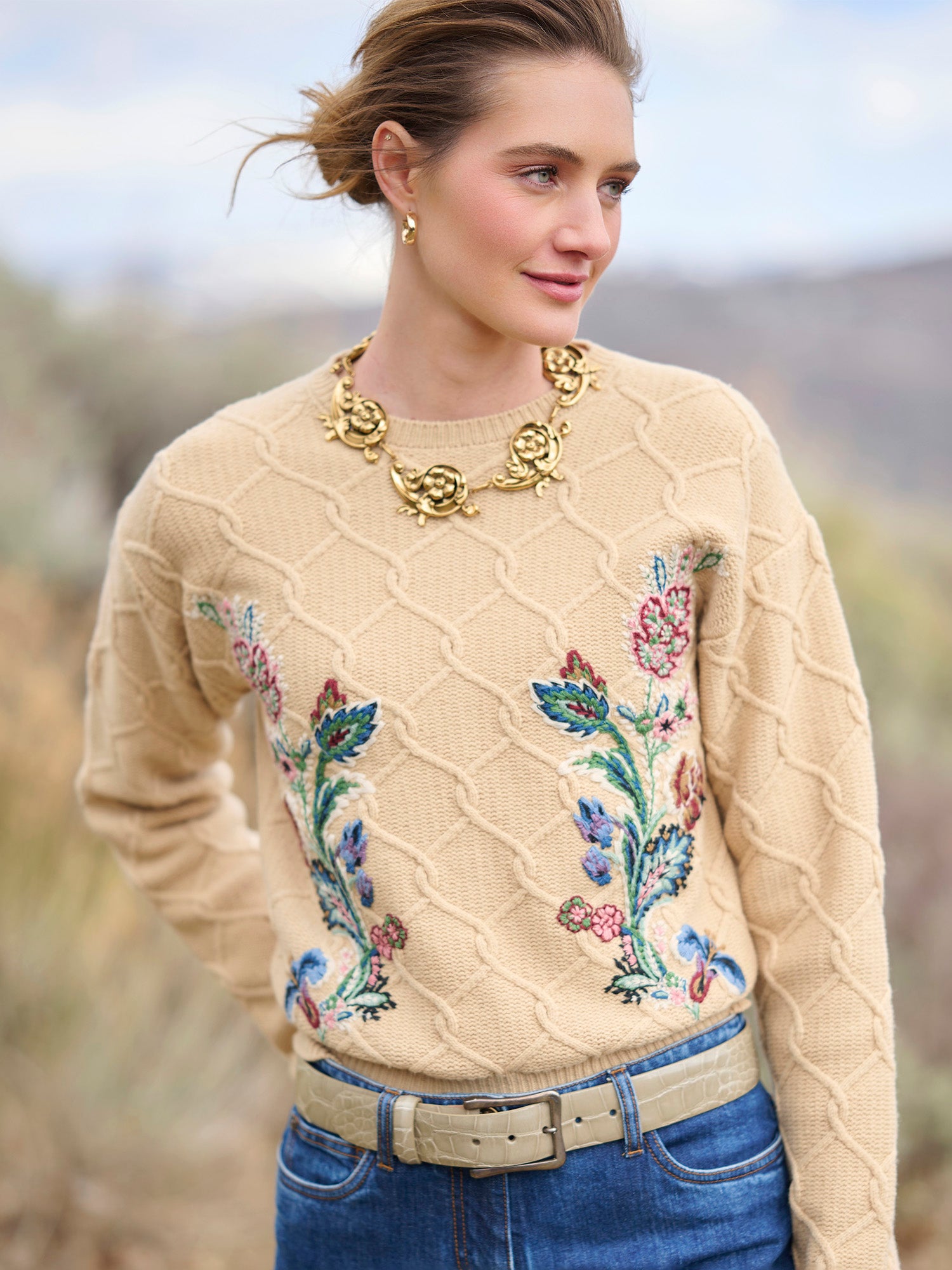 Antonela Embroidered Sweater – Gorsuch