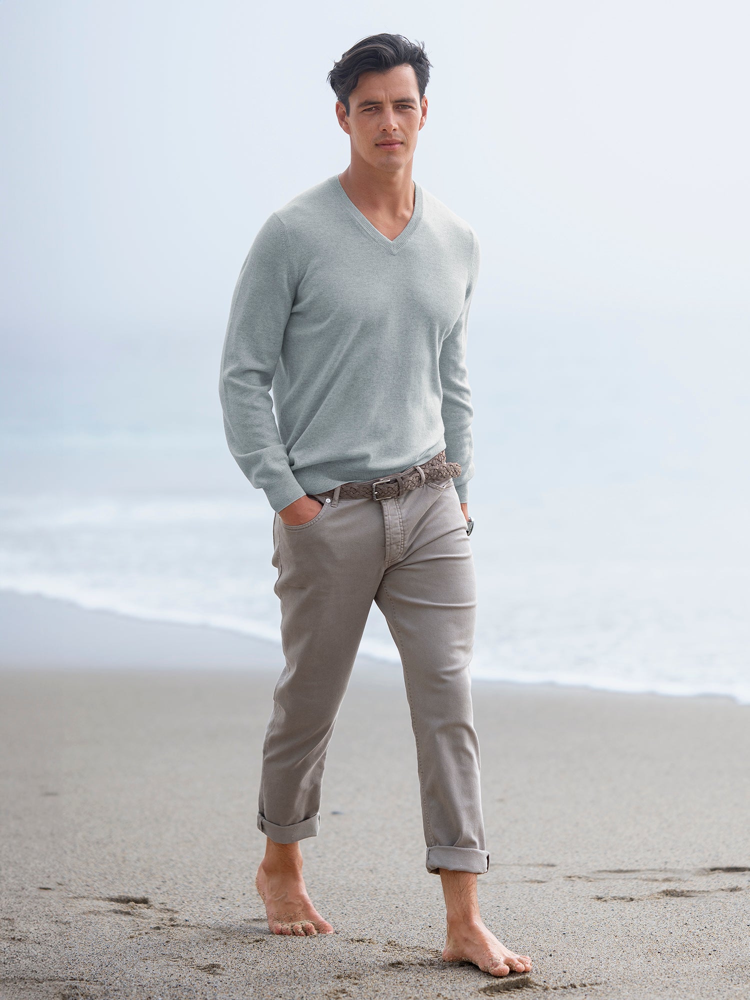 V-Neck Cashmere Sweater – Gorsuch