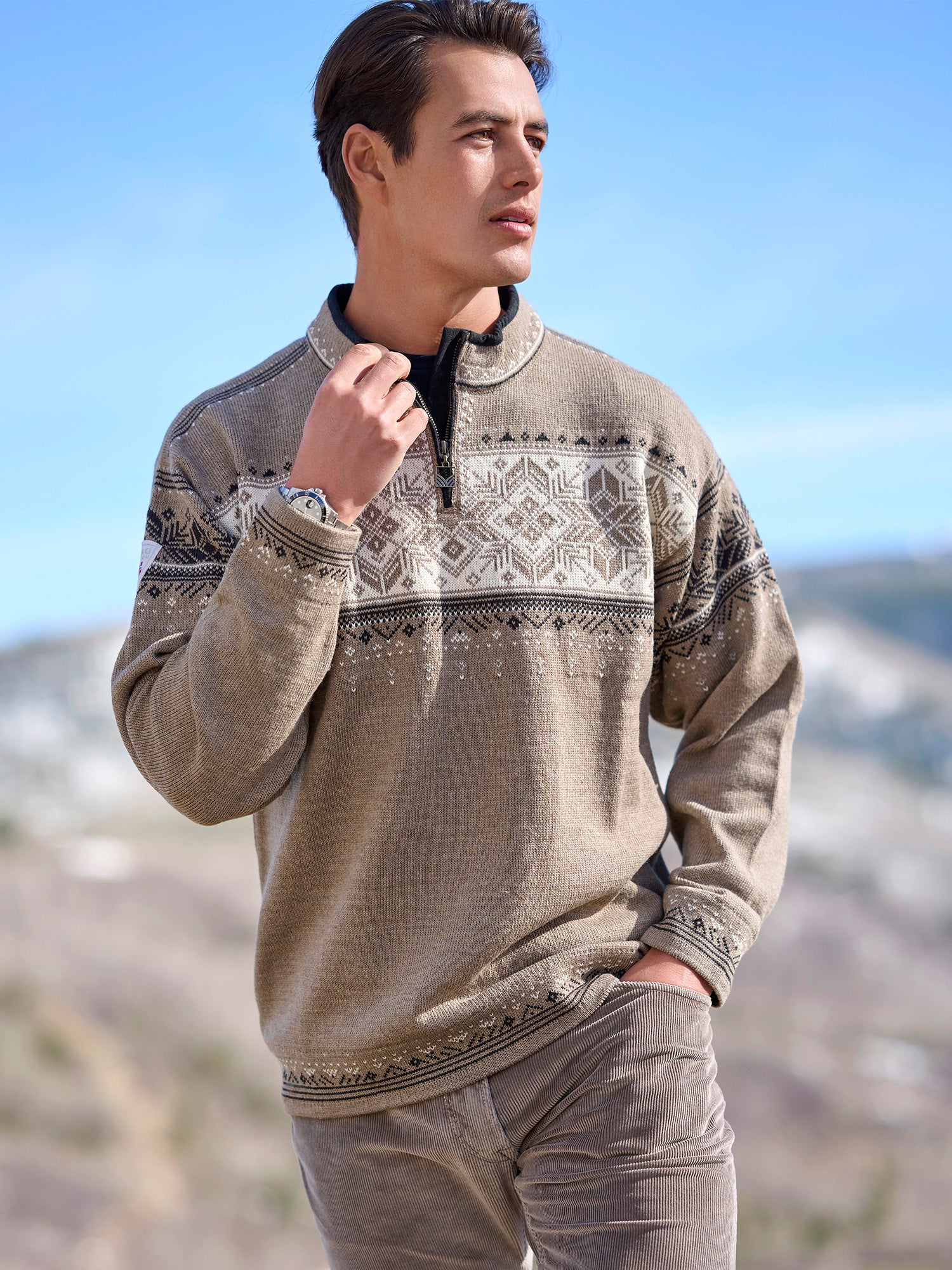 BEIGE