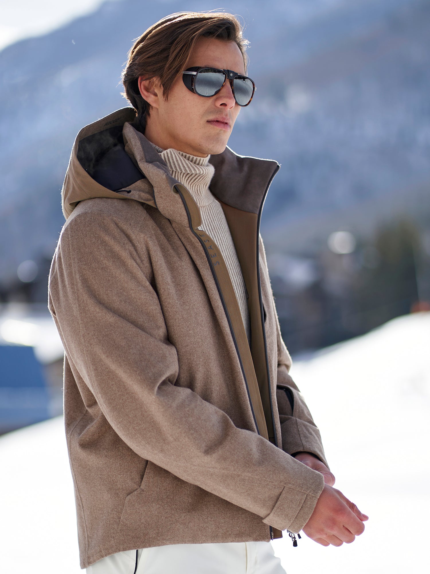 WARM BEIGE