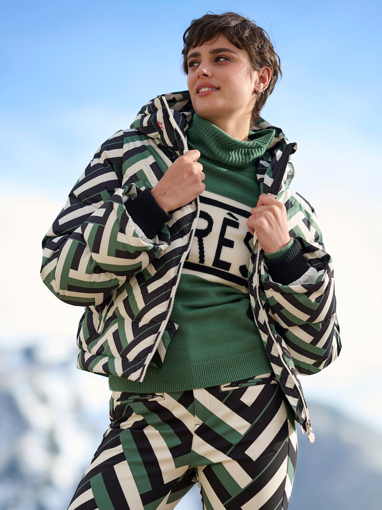 GREEN