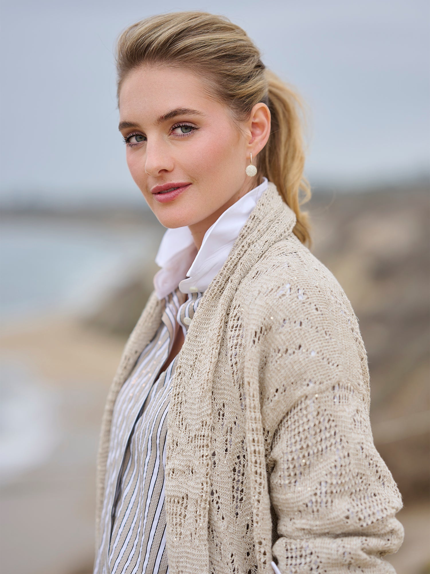 Embroidered Crochet Shawl Cardigan – Gorsuch