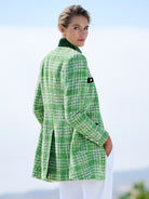 GREEN