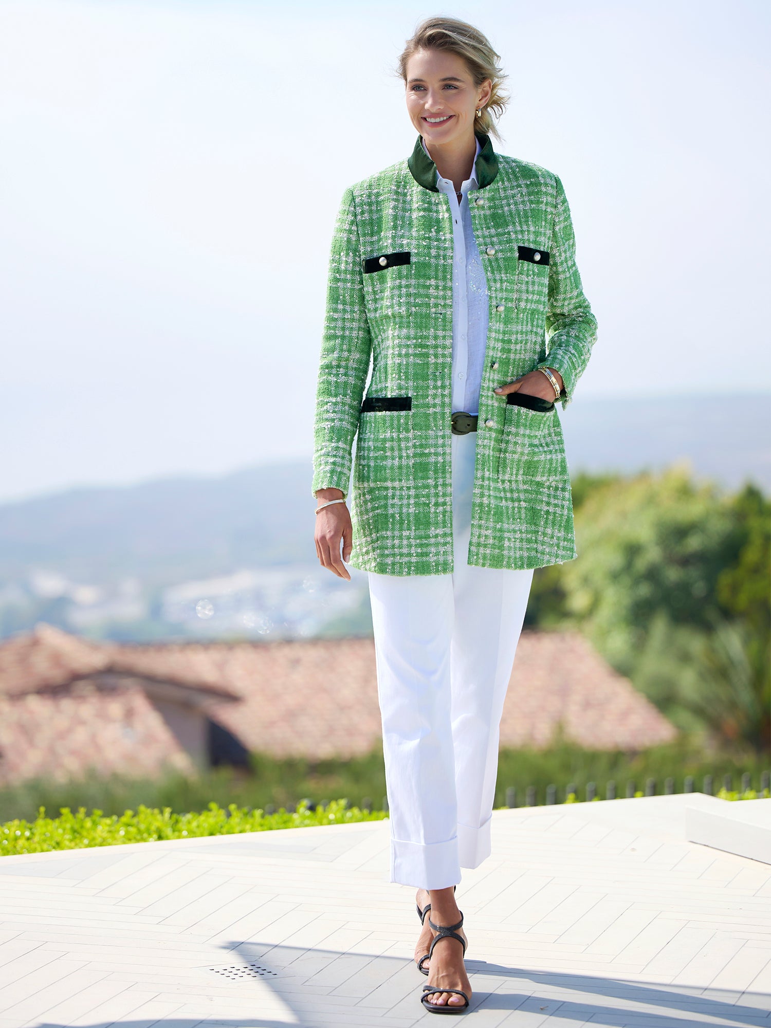 GREEN