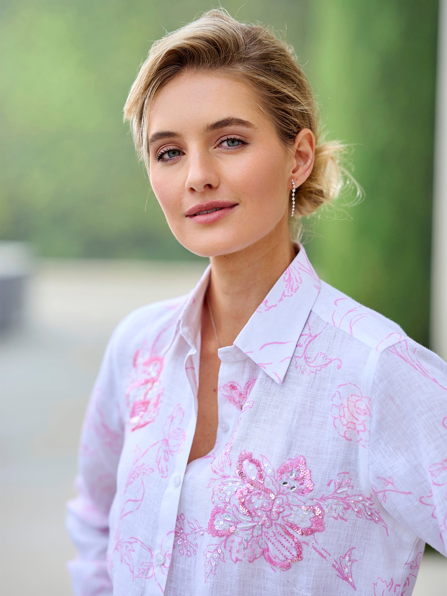 WHITE/PINK