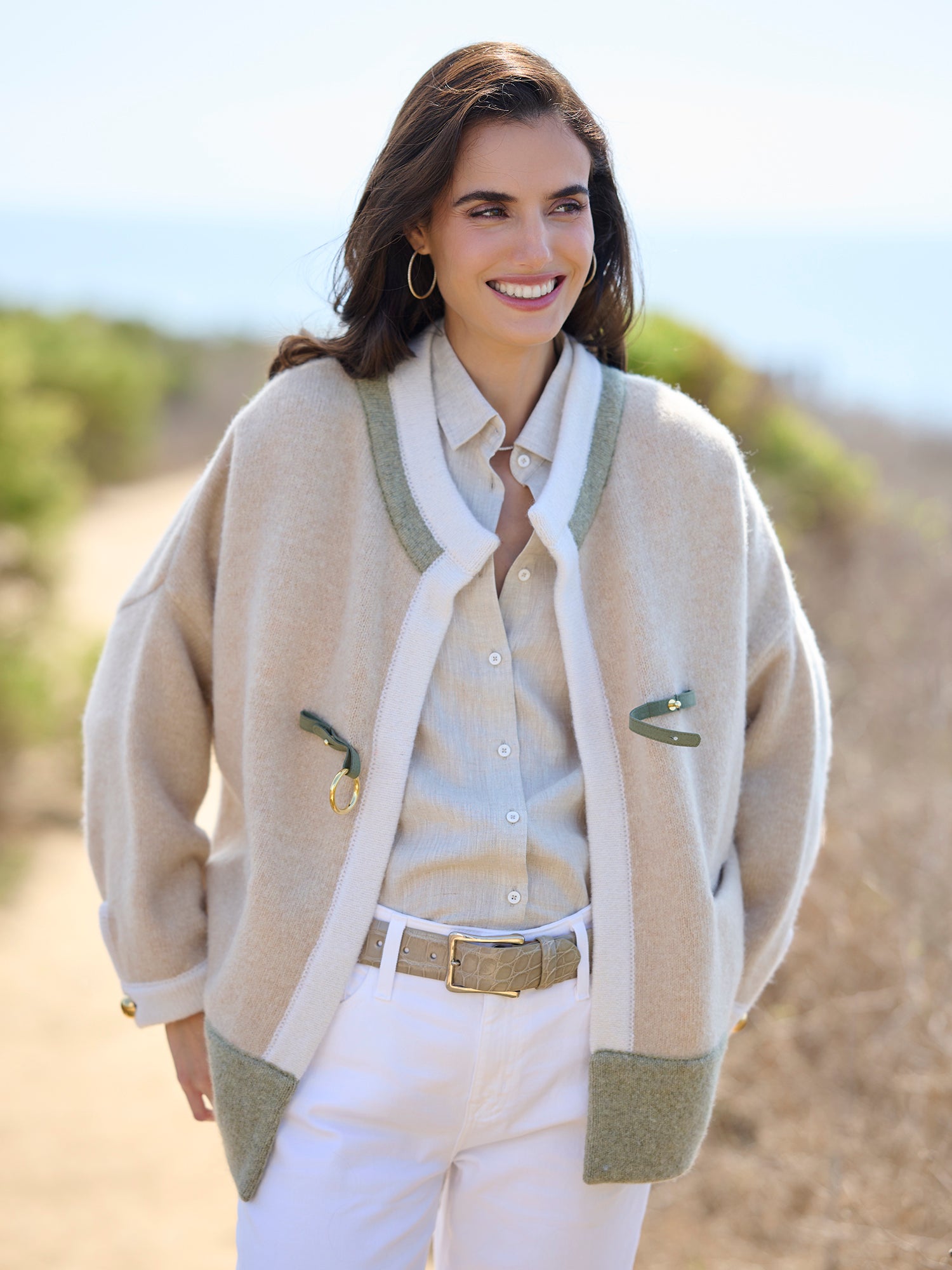 SAND WHITE GREEN