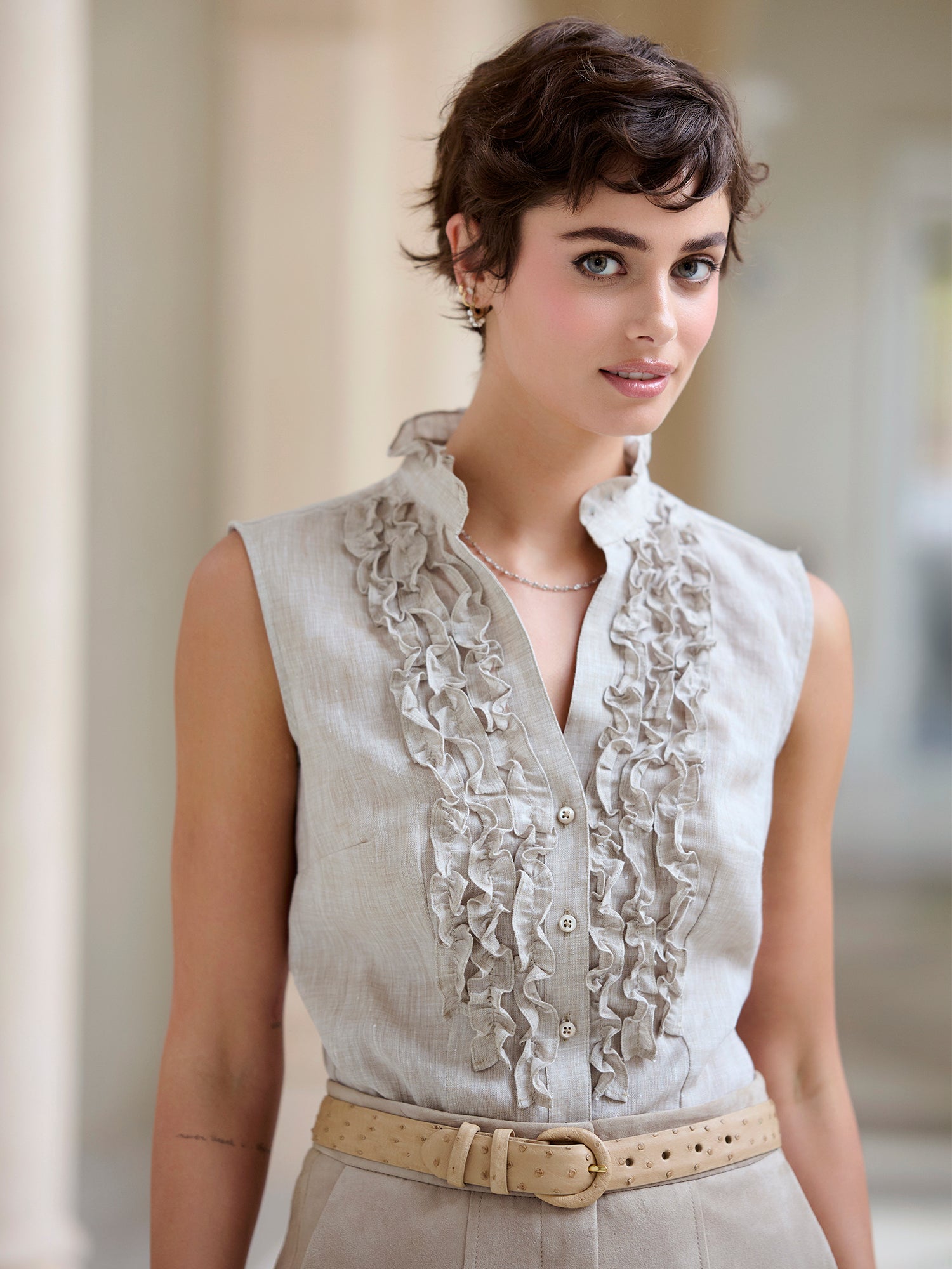 Carli Ruffle Sleeveless Linen Shirt – Gorsuch