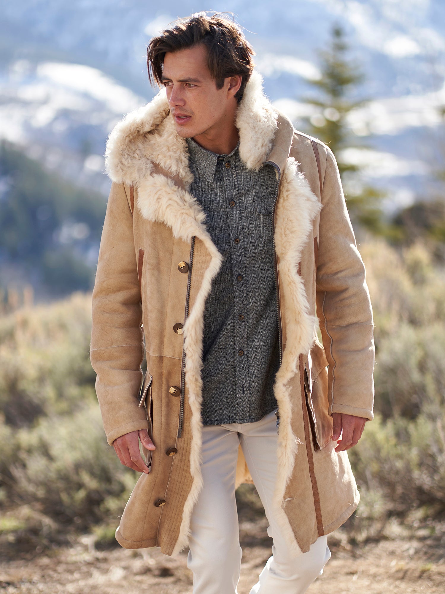 LIGHT BROWN