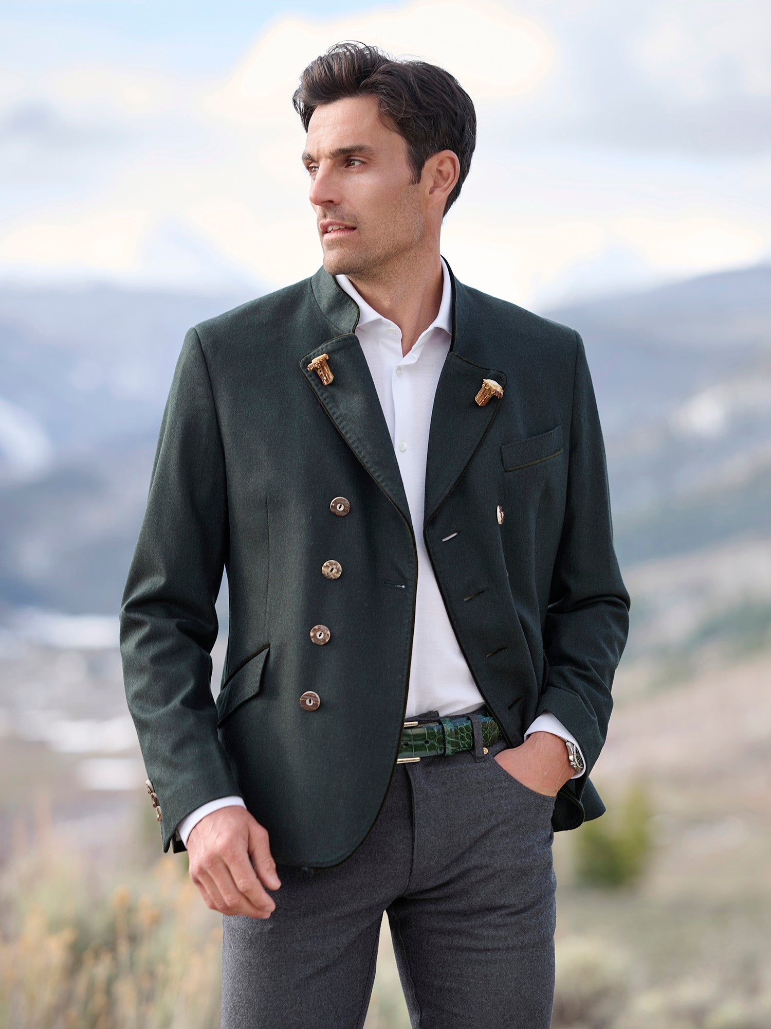 DARK GREEN